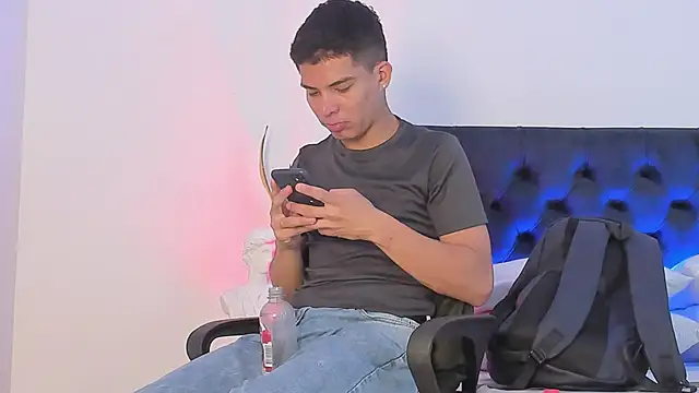 Marcus Moreno online show from 7, 3, 2026