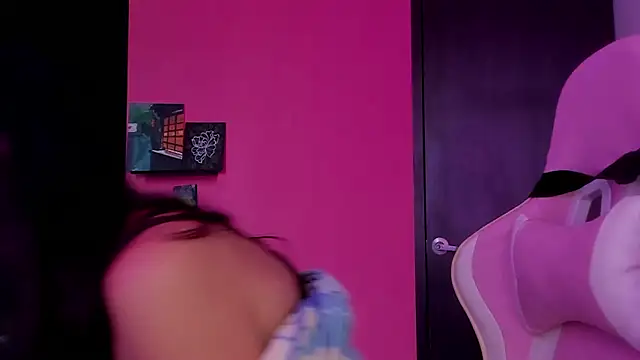 azula lillet online show from 19, 2, 2026