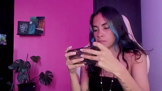 azula lillet online show from 24, 4, 2026