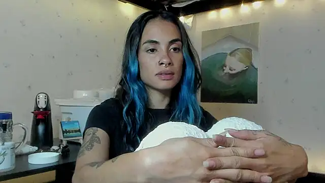 azula lillet online show from 22, 6, 2026