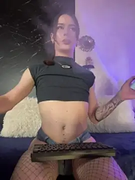 Snapshot of Alana_Stone chatting on 24, 5, 2026 Alana Stone online show from 24, 5, 2026