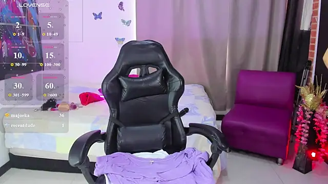 lune rose online show from 8, 3, 2026