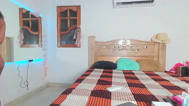 bratz glloe online show from 21, 4, 2026