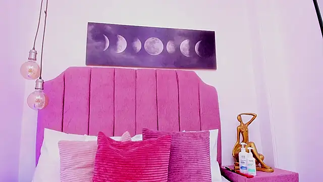 Britney Cortez online show from 28, 4, 2026