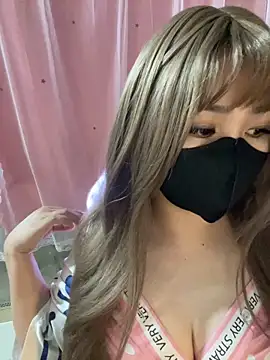 -Violet-t online show from 23, 4, 2026