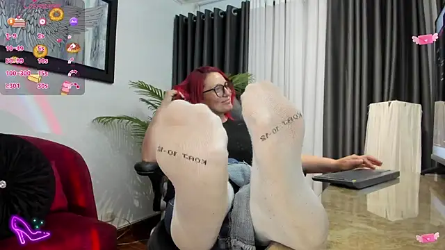 VictoriaPaker online show from 5, 6, 2026