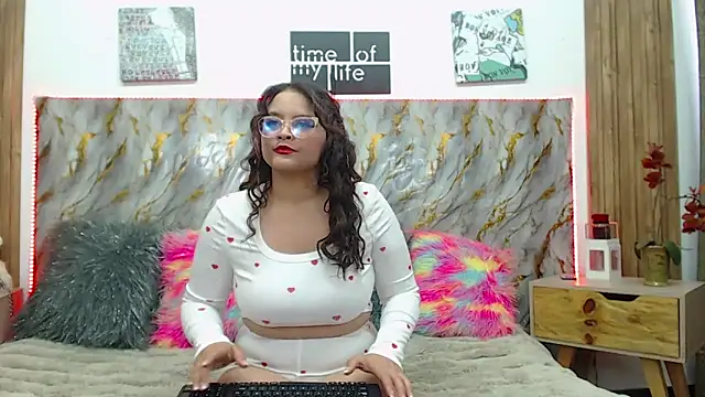 rossyvalbuena online show from 20, 6, 2026