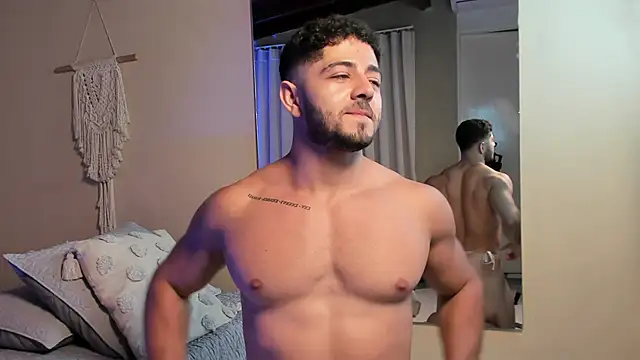 Snapshot of Thiago_moretti chatting on 8, 3, 2026 Thiago moretti online show from 8, 3, 2026