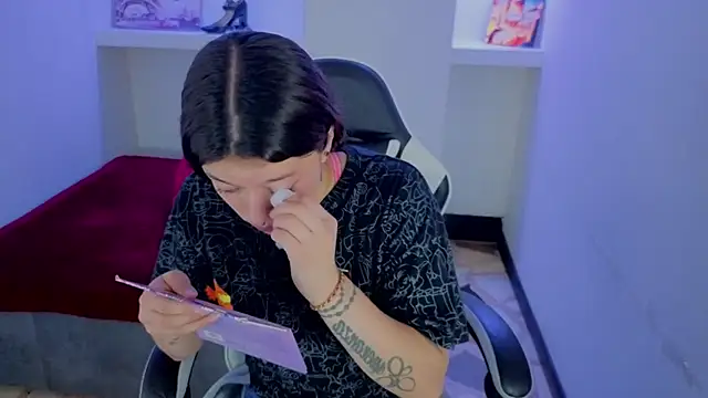 Harley quinzell online show from 7, 3, 2026