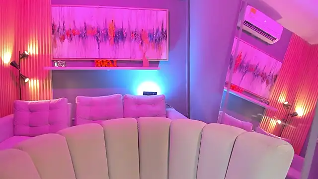 Snapshot of lilian_vergara chatting on 18, 2, 2026 lilian vergara online show from 18, 2, 2026