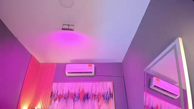 Snapshot of lilian_vergara chatting on 24, 2, 2026 lilian vergara online show from 24, 2, 2026