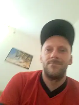 Snapshot of YeahDaynight2 chatting on 5, 8, 2026 YeahDaynight2 online show from 5, 8, 2026