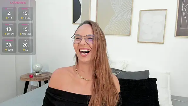 Julianneharris online show from 24, 4, 2026