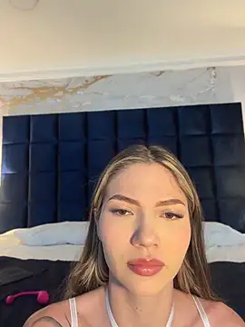 EmmaJhoons online show from 28, 4, 2026