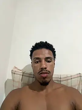 LorenzoBlack27 online show from 19, 4, 2026