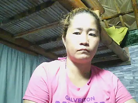 Snapshot of lovelyxxx88 chatting on 12, 1, 2026 lovelyxxx88 online show from 12, 1, 2026