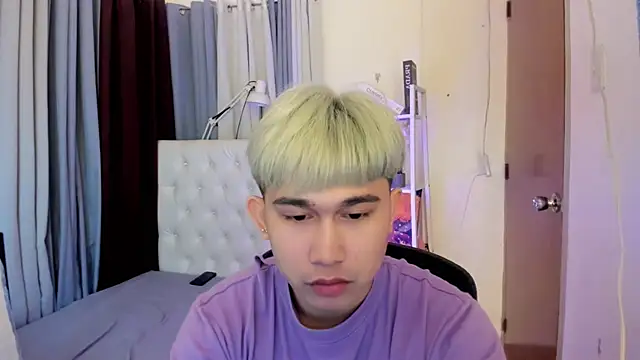 davincihugecock online show from 21, 4, 2026