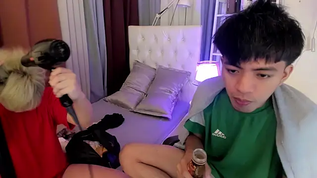 davincihugecock online show from 23, 4, 2026