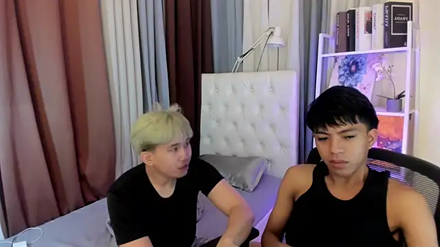 davincihugecock online show from 25, 4, 2026