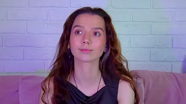 VanessaVienne online show from 19, 4, 2026