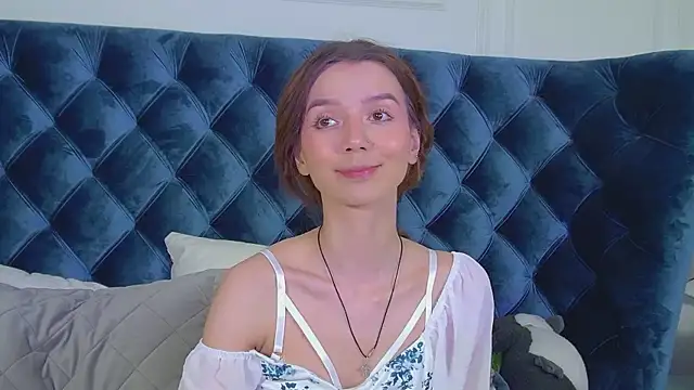 VanessaVienne online show from 20, 4, 2026