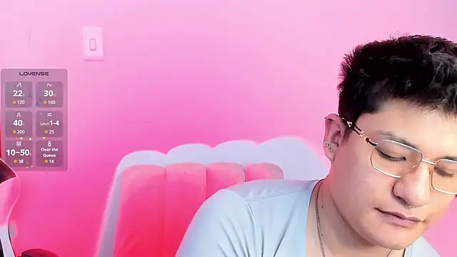 Theo Rowan online show from 14, 2, 2026