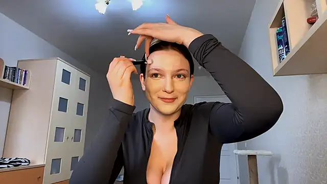 JammieMickiewicz online show from 10, 4, 2026