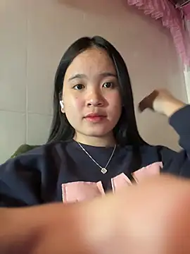 Gwen879 online show from 14, 1, 2026