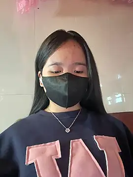 Gwen879 online show from 15, 1, 2026