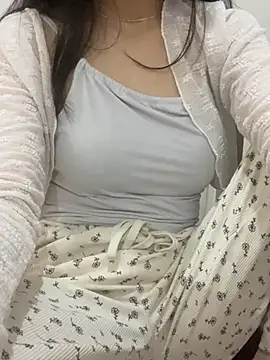 Linhtruong   online show from 10, 1, 2026