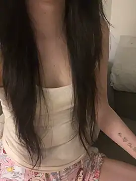 Linaa sexxy online show from 4, 8, 2026