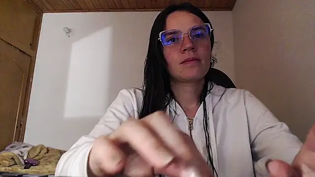 Snapshot of Shanel_Lozano chatting on 14, 6, 2026 Shanel Lozano online show from 14, 6, 2026