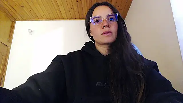 Snapshot of Shanel_Lozano chatting on 22, 6, 2026 Shanel Lozano online show from 22, 6, 2026