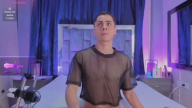 LeoMonnroe online show from 5, 4, 2026