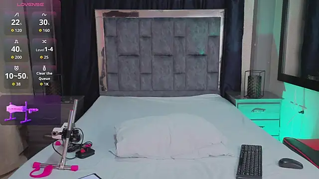 LeoMonnroe online show from 21, 4, 2026