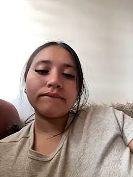 Veronica Wins  online show from 6, 3, 2026