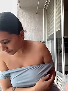 Veronica Wins  online show from 21, 4, 2026