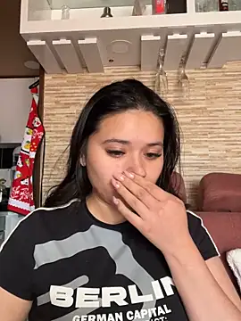 Veronica Wins  online show from 23, 4, 2026