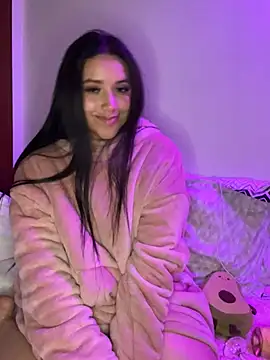 Veronica Wins  online show from 28, 4, 2026