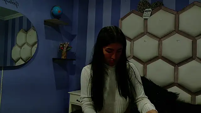 yvi taylor online show from 24, 4, 2026