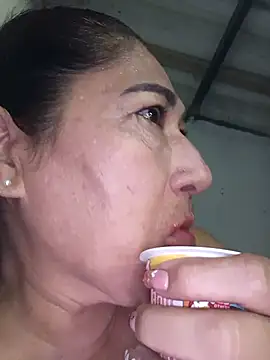 PatriciaGrajales online show from 12, 4, 2026