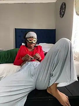 CreamyCupCake 96 online show from 11, 4, 2026