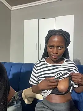 CreamyCupCake 96 online show from 13, 4, 2026