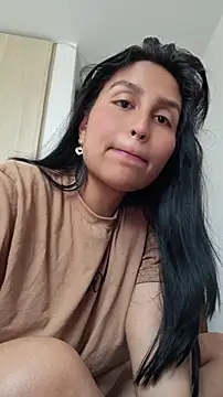 Snapshot of LunaRouuse_ chatting on 17, 6, 2026 LunaRouuse online show from 17, 6, 2026