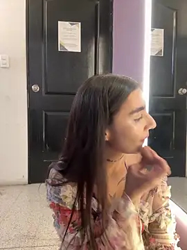 Abriil cutee online show from 8, 5, 2026
