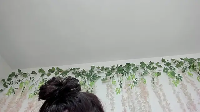 lizz lunna online show from 26, 3, 2026