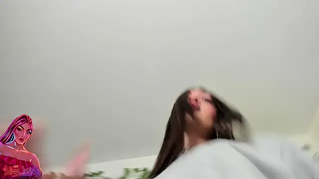 lizz lunna online show from 10, 4, 2026