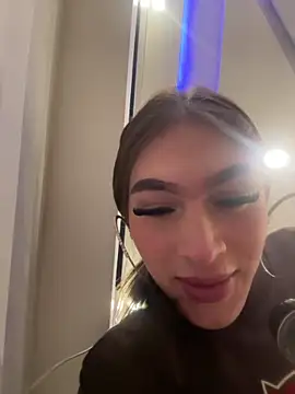 lizz lunna online show from 28, 4, 2026