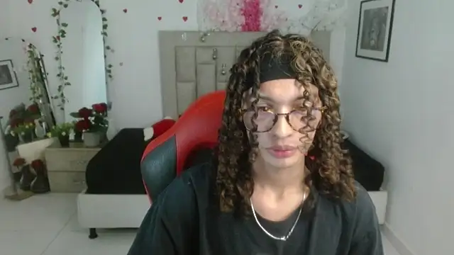Axel fox77 online show from 8, 6, 2026