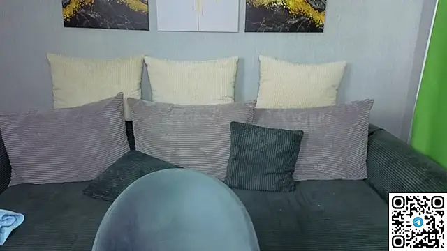 KitKatie online show from 25, 4, 2026